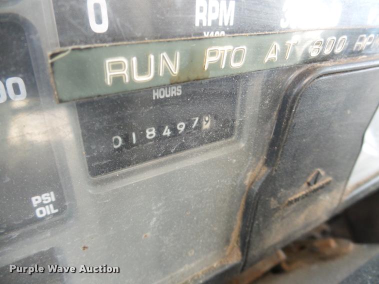 image for item DA7339 1999 International 4700 propane fuel truck