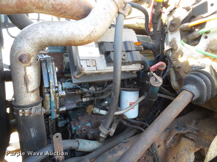 image for item DA7339 1999 International 4700 propane fuel truck