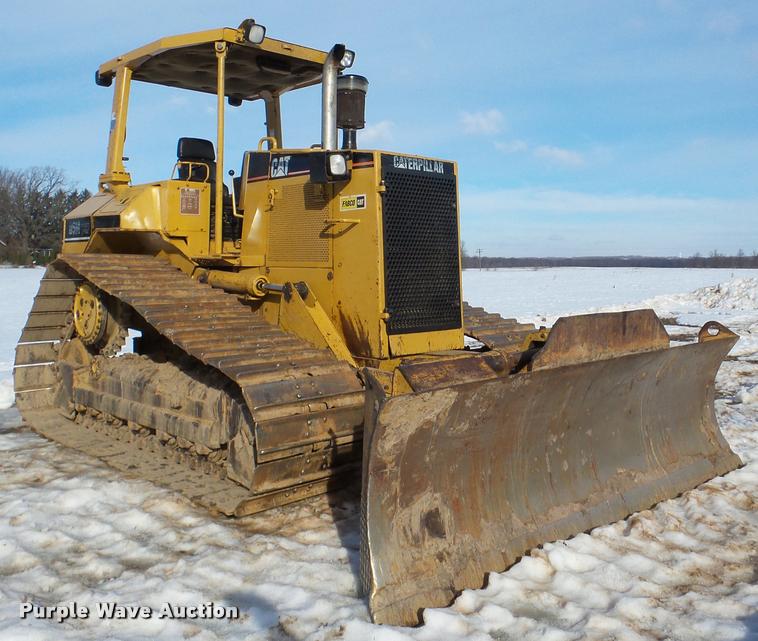 image for item DA7352 1999 Caterpillar D5M LGP dozer