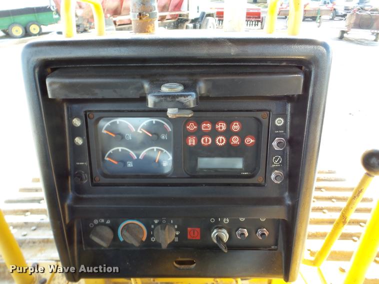 image for item DA7352 1999 Caterpillar D5M LGP dozer