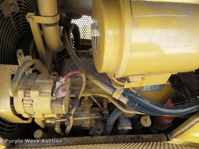 image for item DA7352 1999 Caterpillar D5M LGP dozer