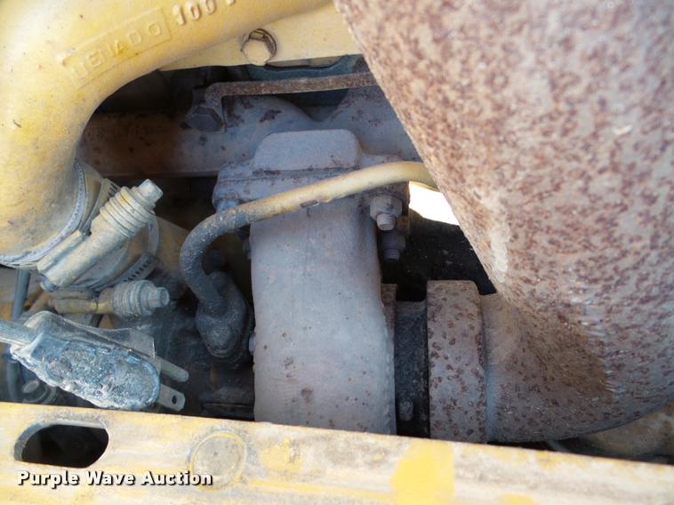 image for item DA7352 1999 Caterpillar D5M LGP dozer