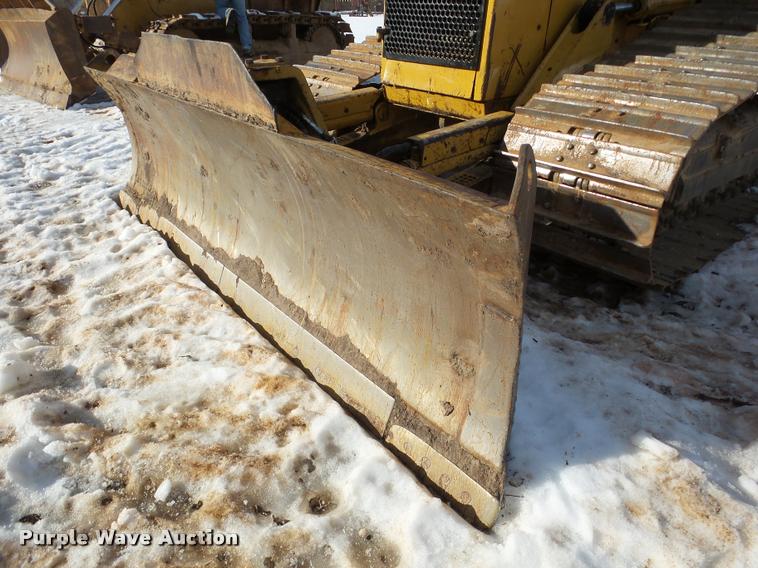 image for item DA7352 1999 Caterpillar D5M LGP dozer