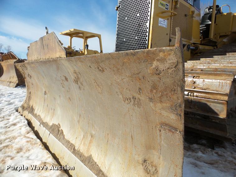 image for item DA7352 1999 Caterpillar D5M LGP dozer