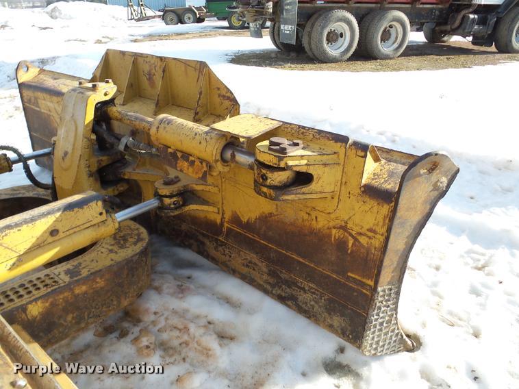 image for item DA7352 1999 Caterpillar D5M LGP dozer
