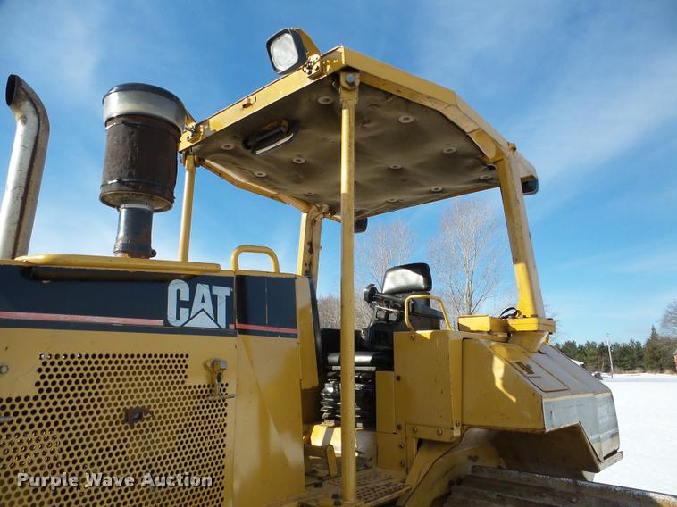 image for item DA7352 1999 Caterpillar D5M LGP dozer