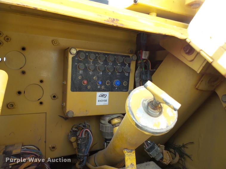 image for item DA7352 1999 Caterpillar D5M LGP dozer