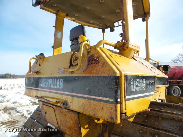 image for item DA7352 1999 Caterpillar D5M LGP dozer