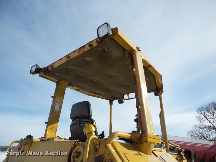 image for item DA7352 1999 Caterpillar D5M LGP dozer
