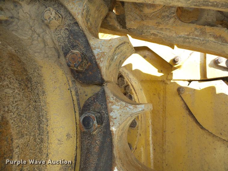 image for item DA7352 1999 Caterpillar D5M LGP dozer