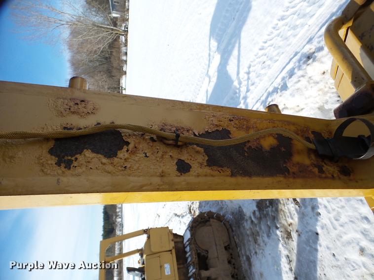 image for item DA7352 1999 Caterpillar D5M LGP dozer