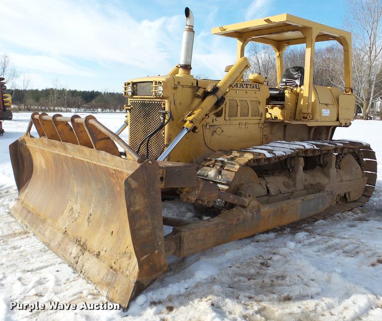 image for item DA7353 1980 Komatsu D65E dozer