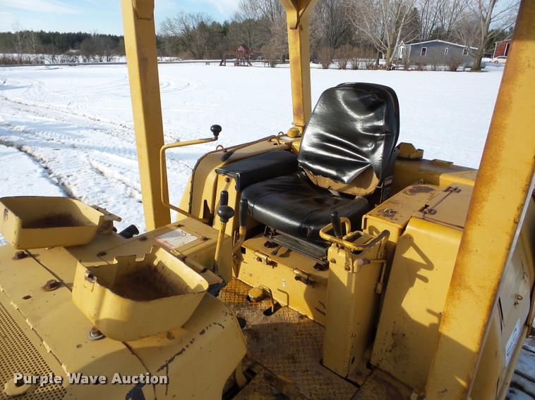 image for item DA7353 1980 Komatsu D65E dozer