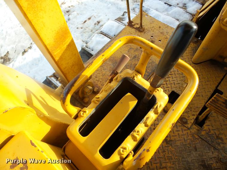 image for item DA7353 1980 Komatsu D65E dozer