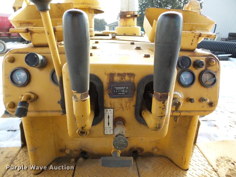 image for item DA7353 1980 Komatsu D65E dozer