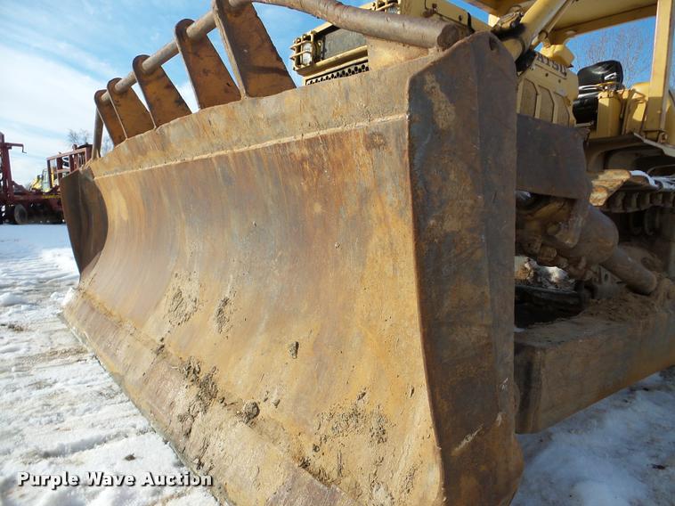 image for item DA7353 1980 Komatsu D65E dozer