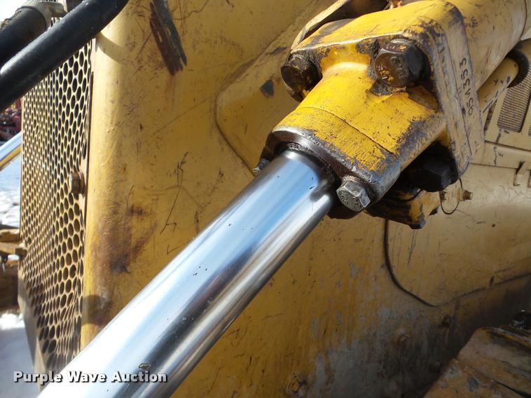 image for item DA7353 1980 Komatsu D65E dozer