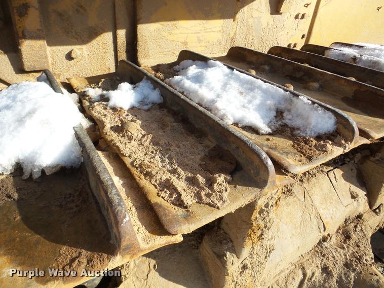 image for item DA7353 1980 Komatsu D65E dozer