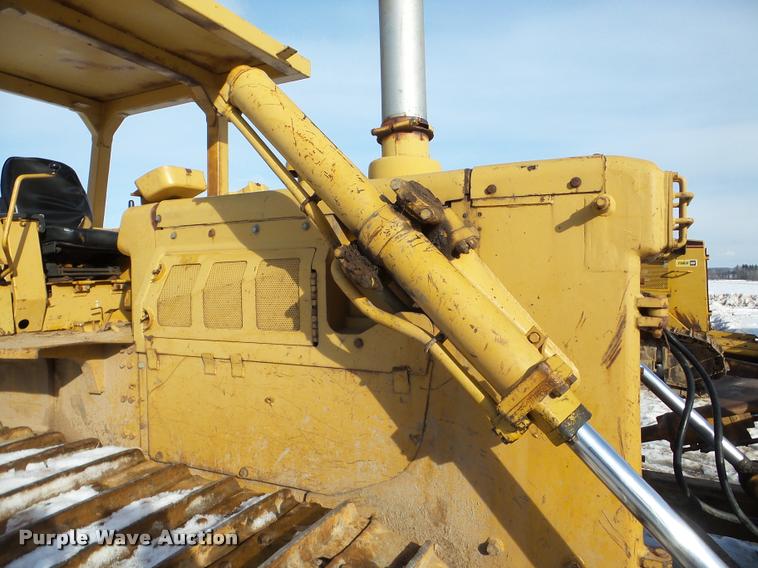 image for item DA7353 1980 Komatsu D65E dozer