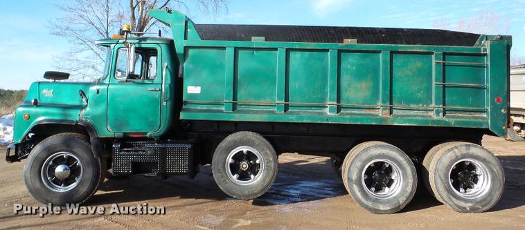 image for item DA7354 1989 Mack DM688S dump truck