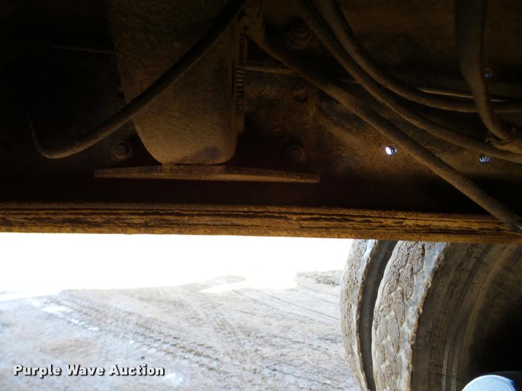 image for item DA7354 1989 Mack DM688S dump truck