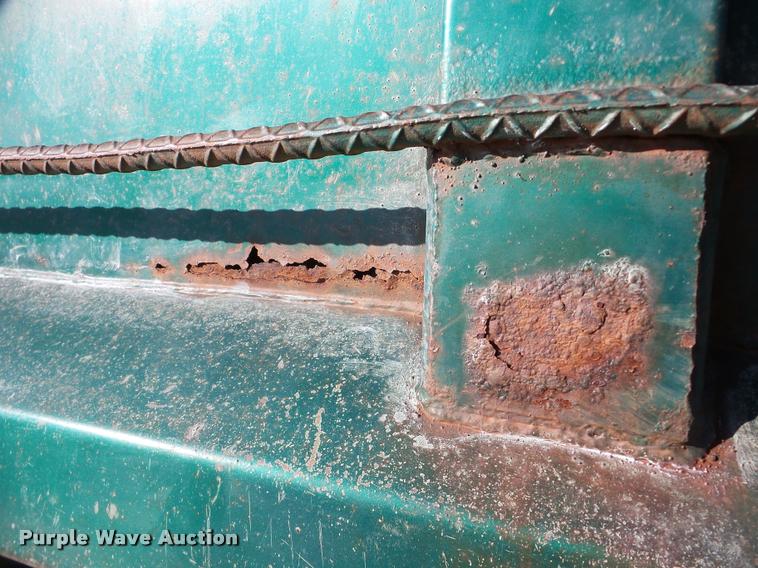 image for item DA7354 1989 Mack DM688S dump truck