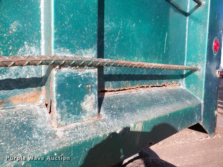 image for item DA7354 1989 Mack DM688S dump truck