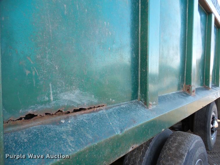 image for item DA7354 1989 Mack DM688S dump truck