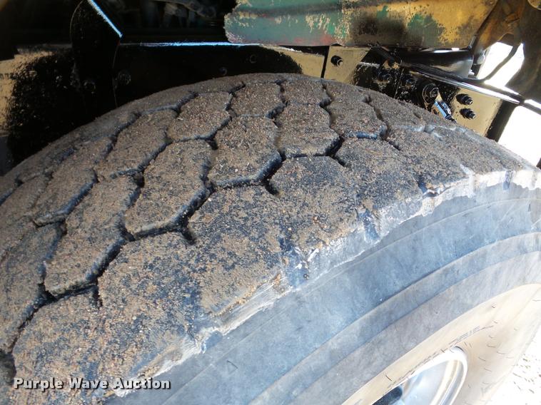 image for item DA7354 1989 Mack DM688S dump truck