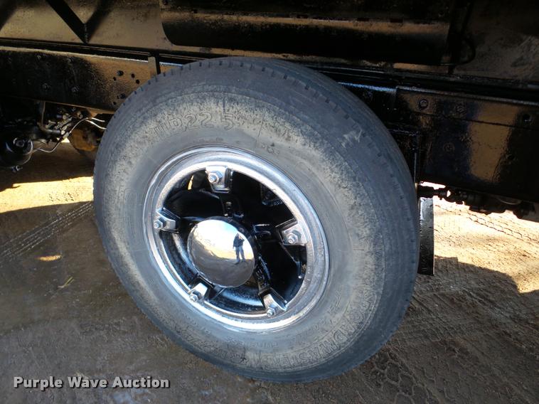 image for item DA7354 1989 Mack DM688S dump truck