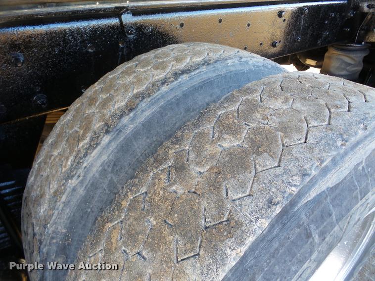 image for item DA7354 1989 Mack DM688S dump truck