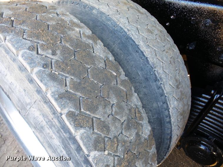 image for item DA7354 1989 Mack DM688S dump truck