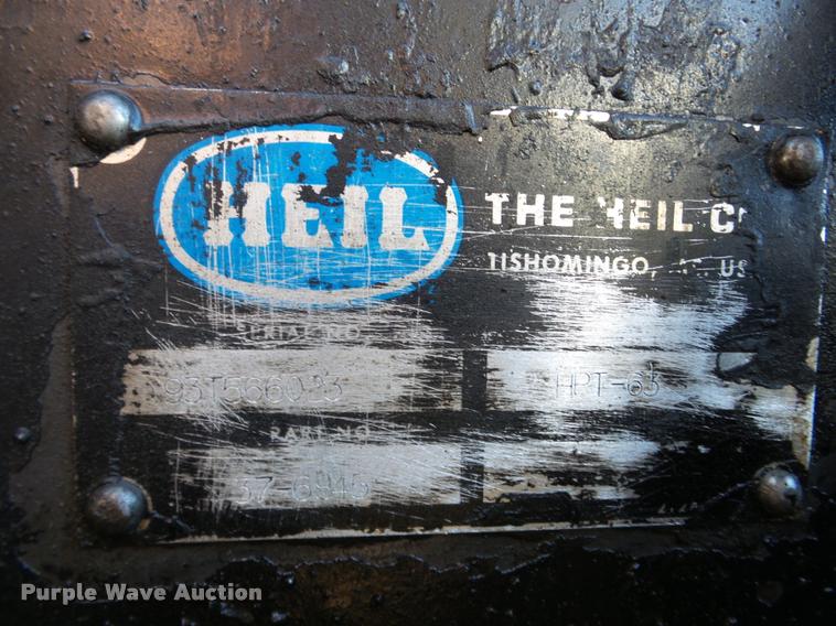 image for item DA7354 1989 Mack DM688S dump truck