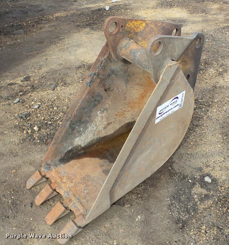 image for item DA7372 Backhoe bucket