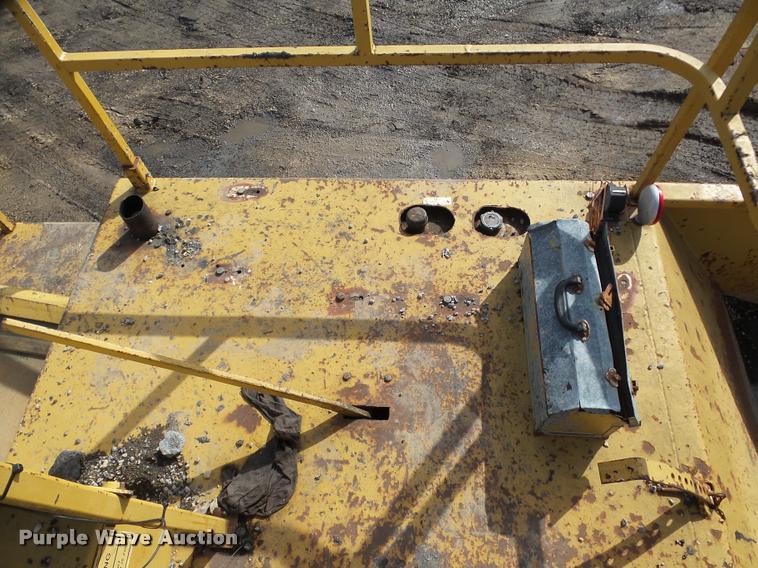 image for item DA7374 Rosco SPR-H chip spreader