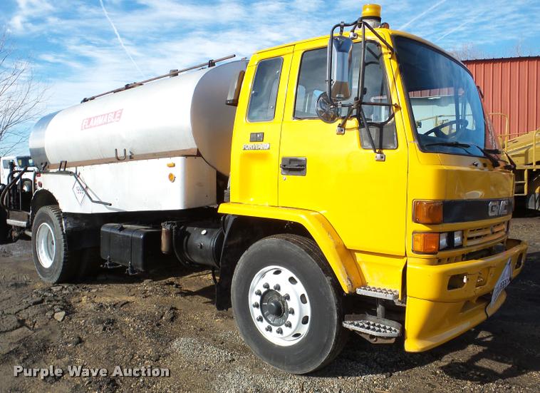 image for item DA7377 1991 GMC 7000 oil distribution truck