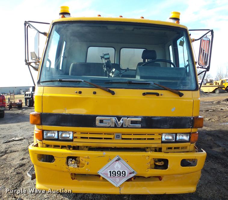 image for item DA7377 1991 GMC 7000 oil distribution truck
