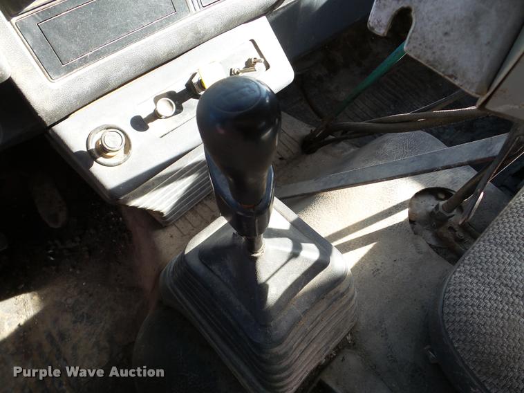 image for item DA7377 1991 GMC 7000 oil distribution truck