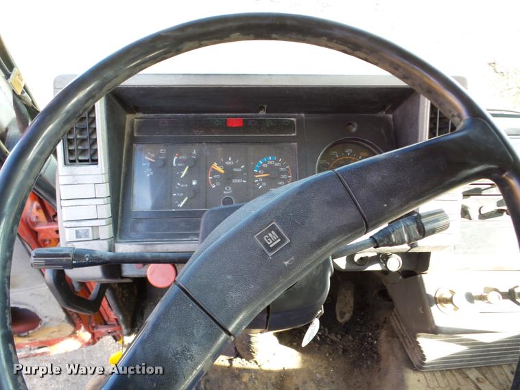 image for item DA7377 1991 GMC 7000 oil distribution truck