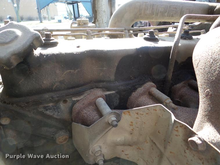 image for item DA7377 1991 GMC 7000 oil distribution truck