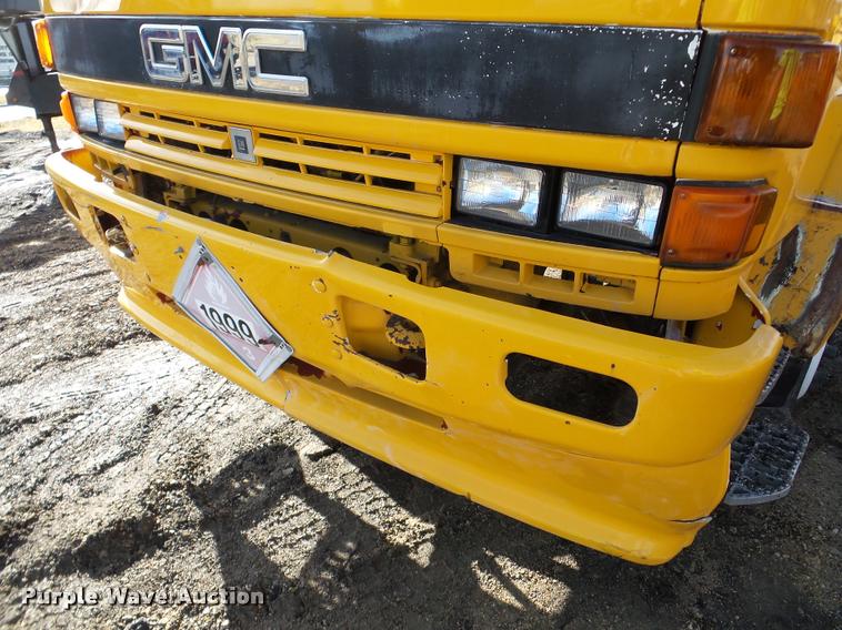 image for item DA7377 1991 GMC 7000 oil distribution truck