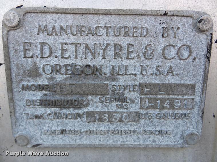 image for item DA7377 1991 GMC 7000 oil distribution truck