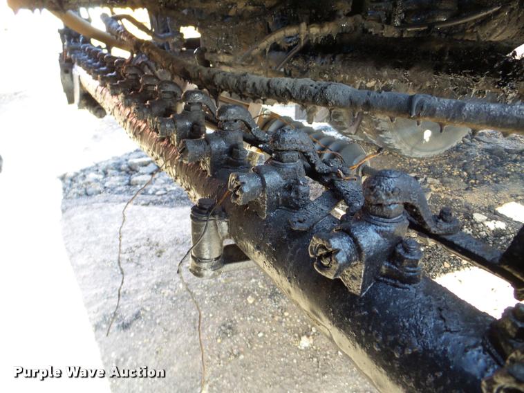 image for item DA7377 1991 GMC 7000 oil distribution truck