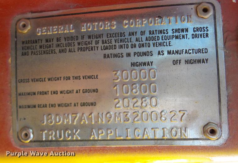 image for item DA7377 1991 GMC 7000 oil distribution truck