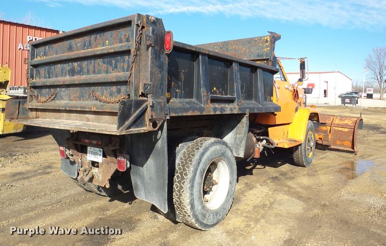 image for item DA7378 1988 GMC Brigadier dump truck