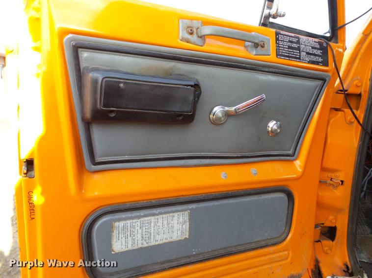 image for item DA7378 1988 GMC Brigadier dump truck