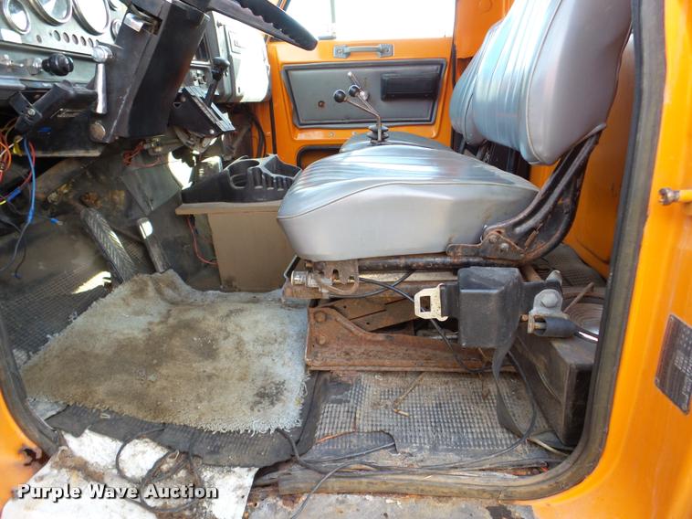 image for item DA7378 1988 GMC Brigadier dump truck