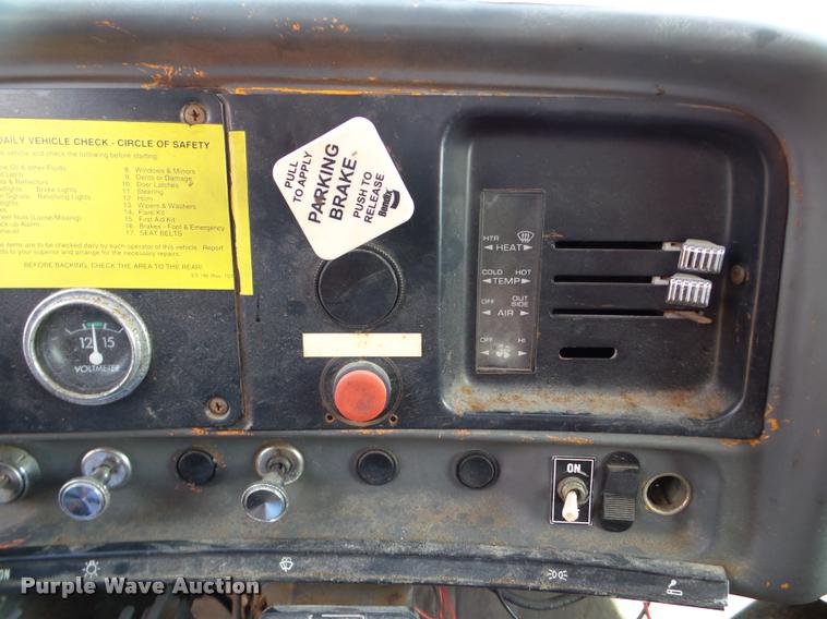 image for item DA7378 1988 GMC Brigadier dump truck