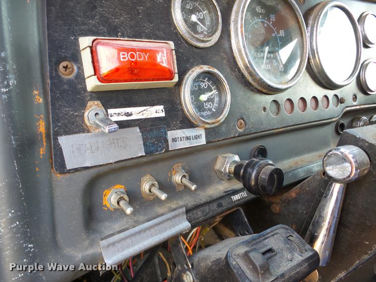 image for item DA7378 1988 GMC Brigadier dump truck