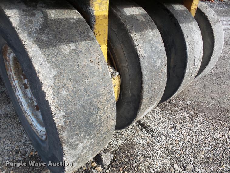 image for item DA7381 Bros SP2500 pneumatic roller